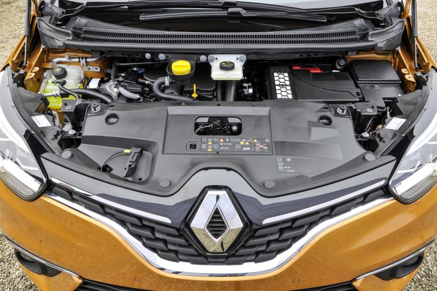 Моторный отсек Renault Scenic 2016 года  (UK) (фото 6 из 32)